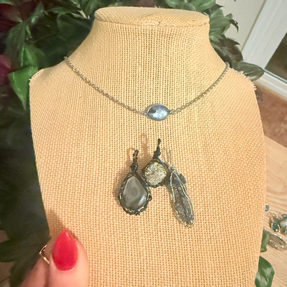 New in show - Picture 4 of 4